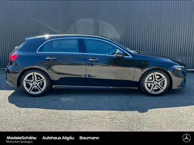 Mercedes-Benz A 220