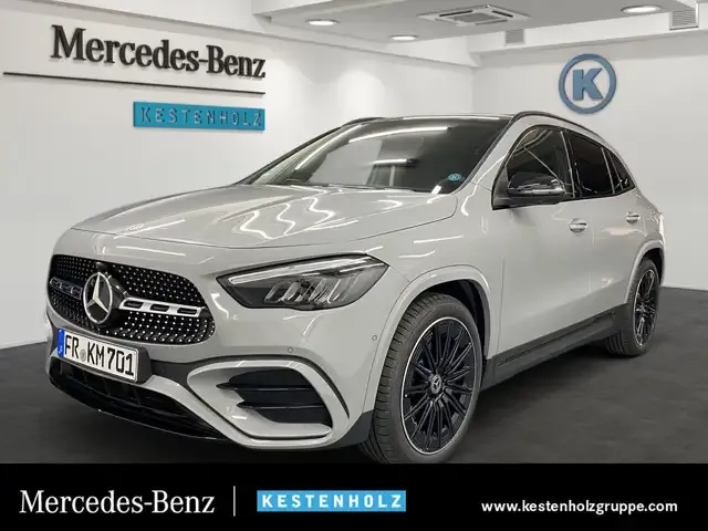 Mercedes-Benz GLA 200