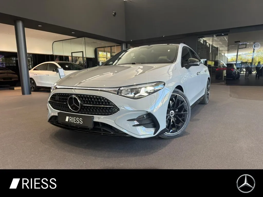 Mercedes-Benz CLA 200