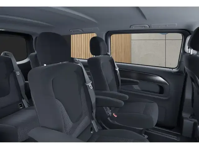 Mercedes-Benz V 220