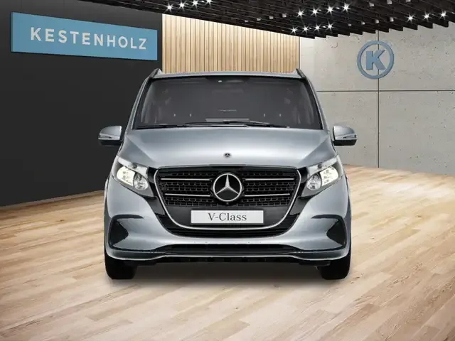 Mercedes-Benz V 220