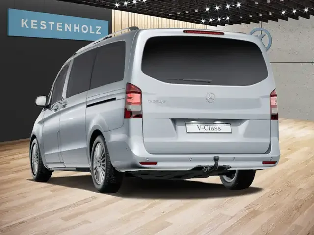 Mercedes-Benz V 220