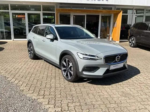 Volvo V60 Cross Country