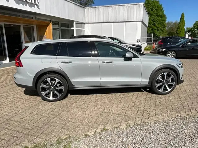 Volvo V60 Cross Country