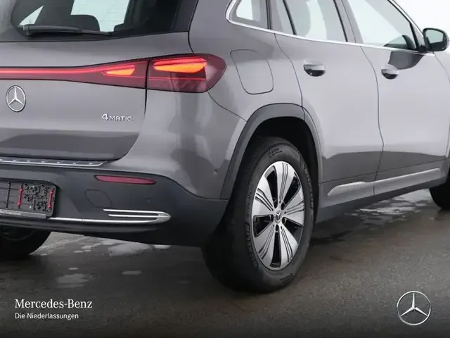 Mercedes-Benz EQA 300