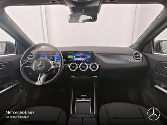 Mercedes-Benz EQA 300