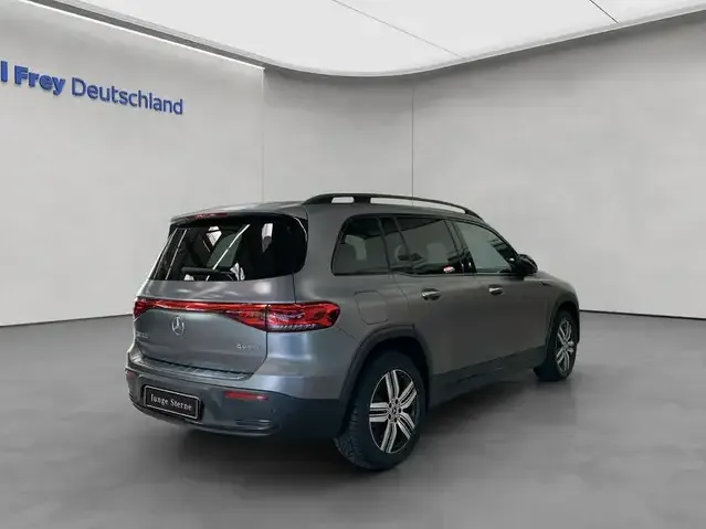 Mercedes-Benz EQB 300