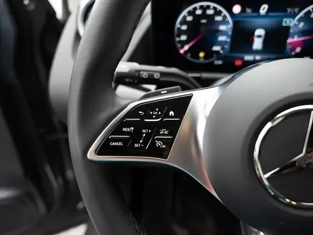 Mercedes-Benz GLA 180