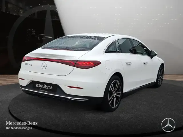 Mercedes-Benz EQE 350
