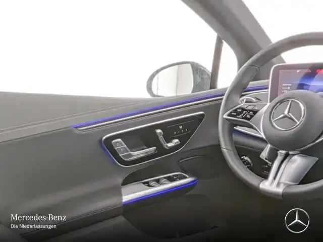 Mercedes-Benz EQE 300