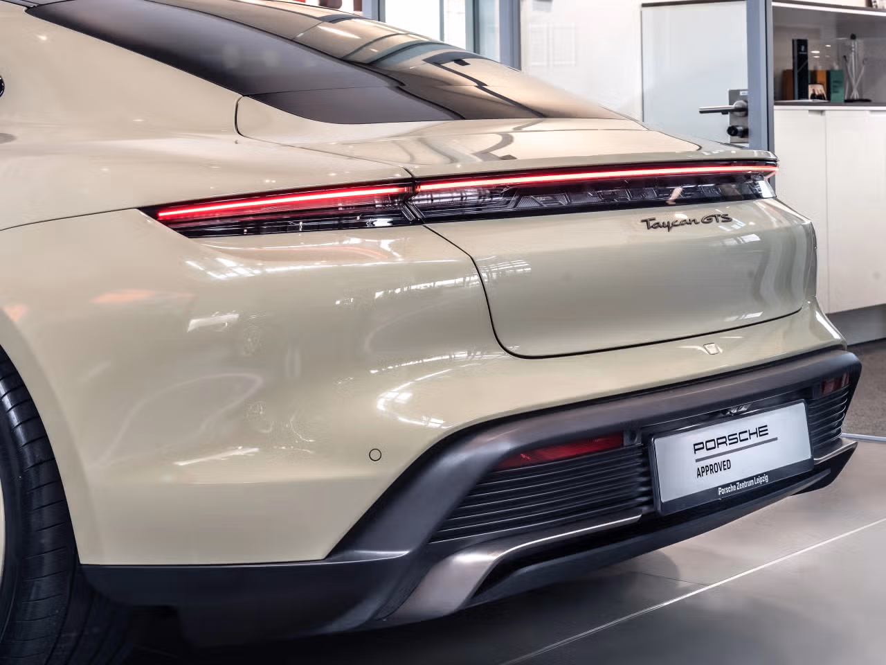 Porsche Taycan