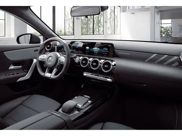 Mercedes-Benz A 45 AMG