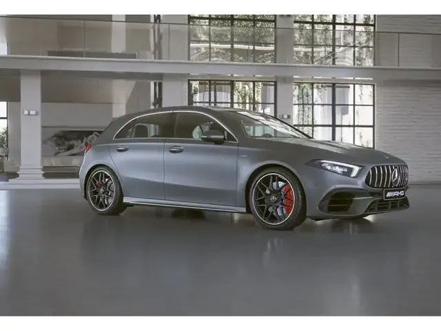 Mercedes-Benz A 45 AMG