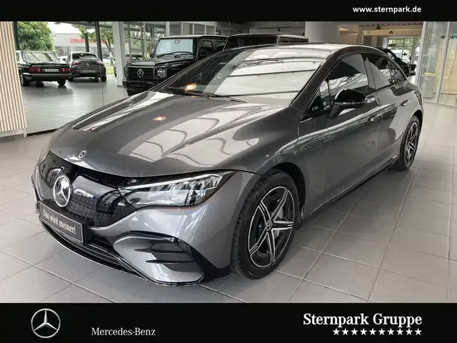 Mercedes-Benz EQE 300