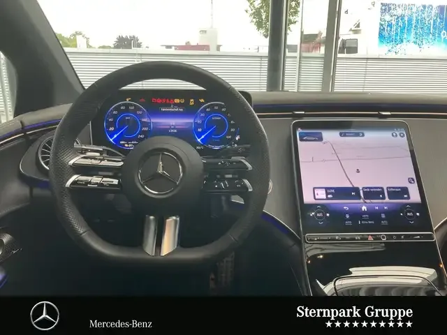 Mercedes-Benz EQE 300