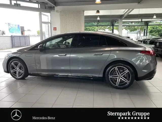 Mercedes-Benz EQE 300