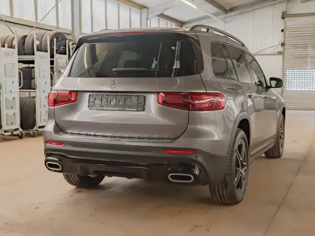 Mercedes-Benz GLB 250