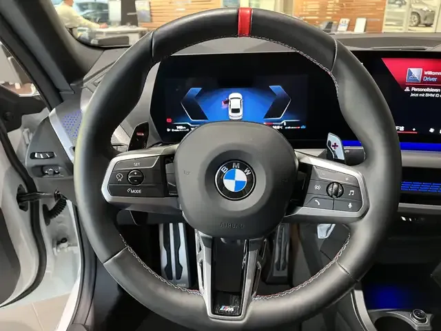 BMW 235