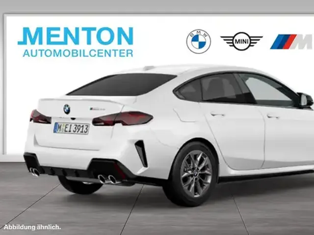 BMW 235