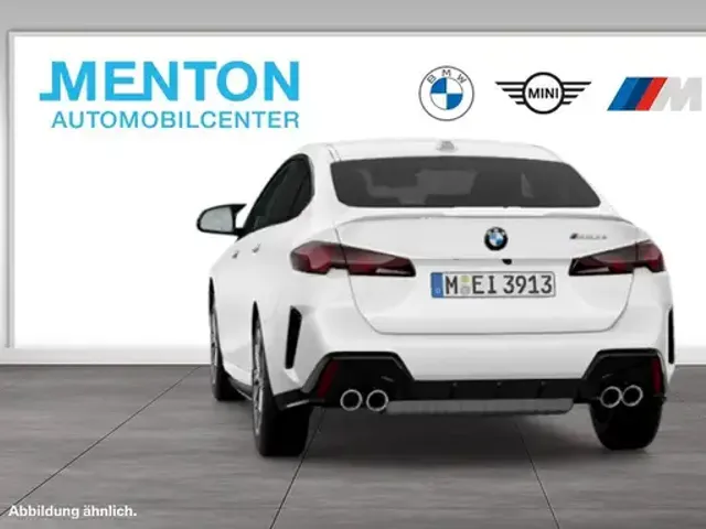 BMW 235