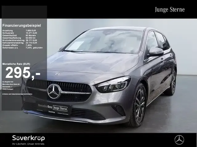 Mercedes-Benz B 180