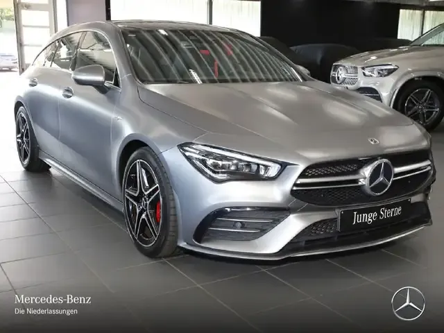 Mercedes-Benz CLA 35 AMG