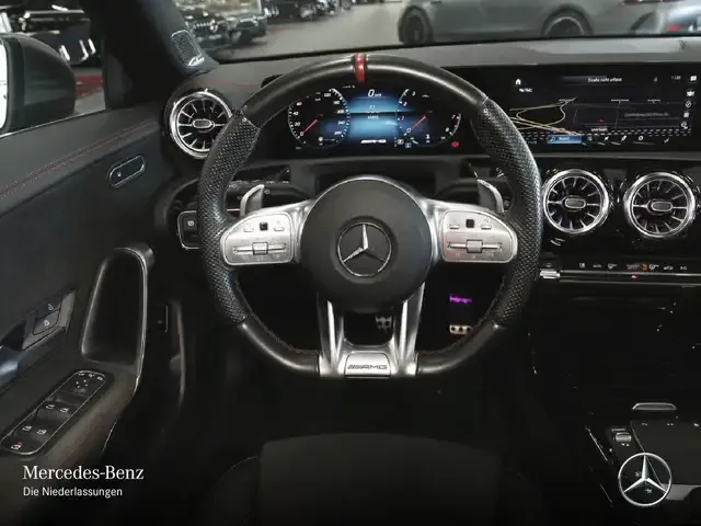 Mercedes-Benz CLA 35 AMG