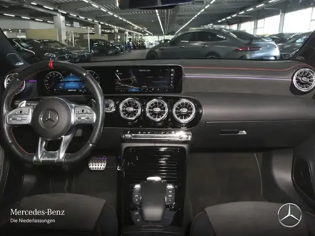Mercedes-Benz CLA 35 AMG