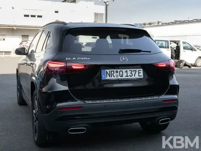 Mercedes-Benz GLA 250
