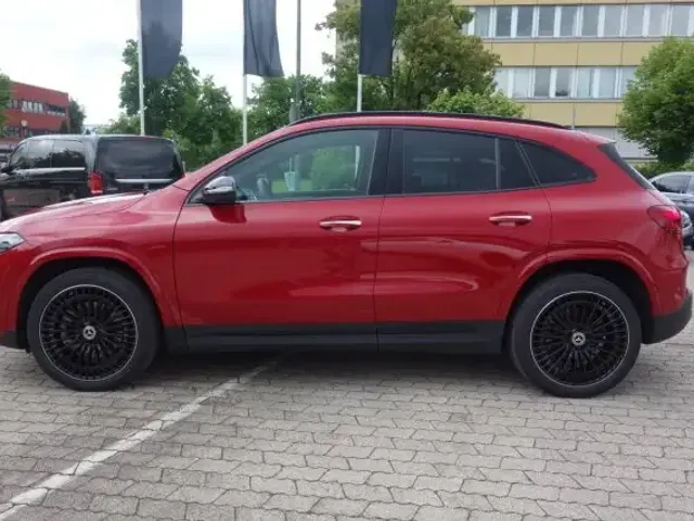 Mercedes-Benz EQA 300