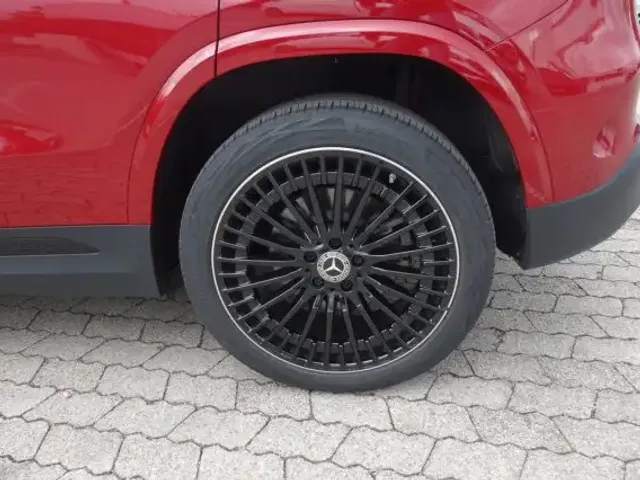 Mercedes-Benz EQA 300