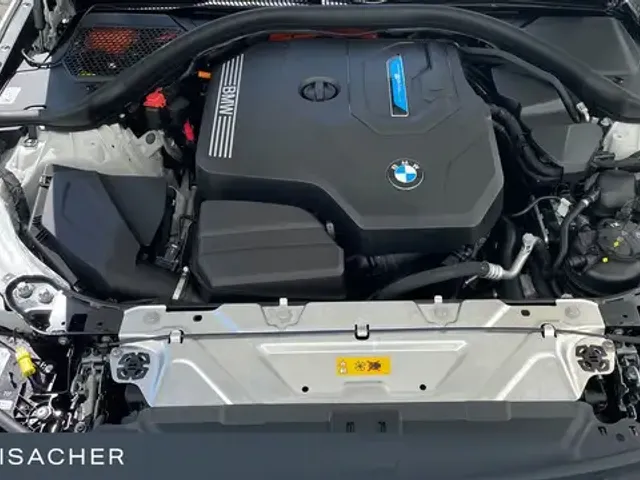 BMW 330