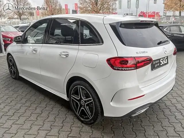 Mercedes-Benz B 250