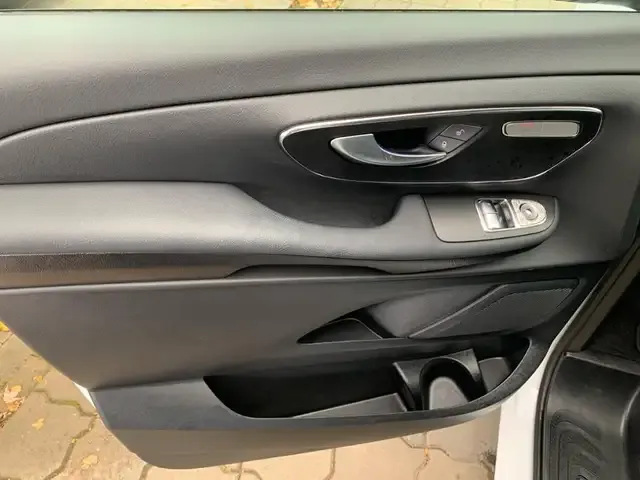 Mercedes-Benz EQV 300