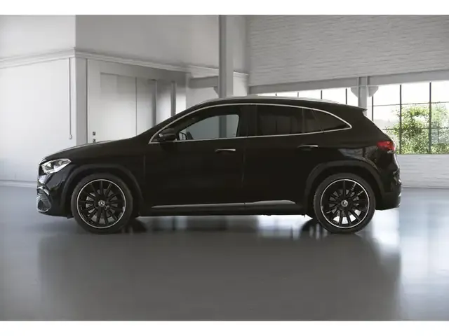 Mercedes-Benz GLA 220