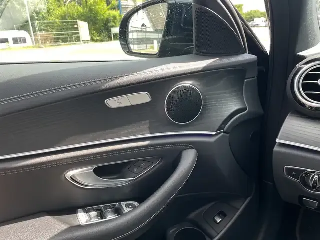 Mercedes-Benz E 400