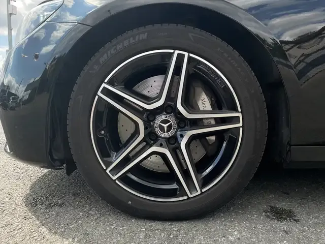 Mercedes-Benz E 400