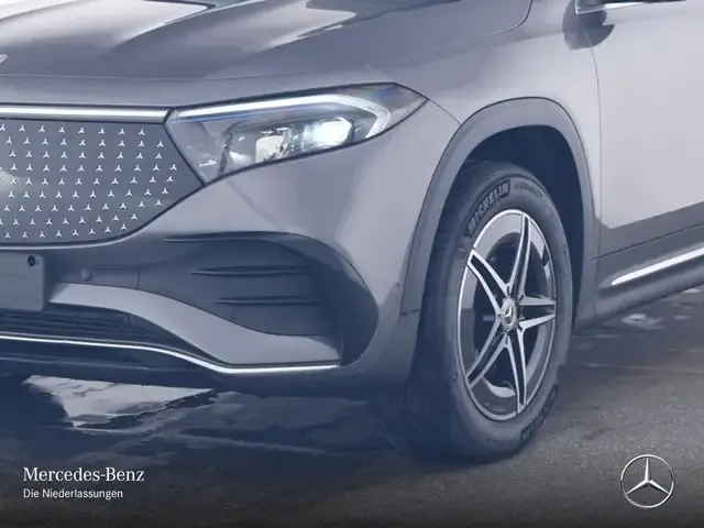 Mercedes-Benz EQB 300