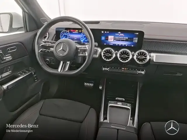 Mercedes-Benz EQB 300
