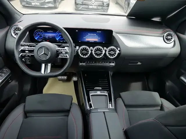 Mercedes-Benz EQA 300