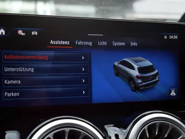 Mercedes-Benz EQA 300