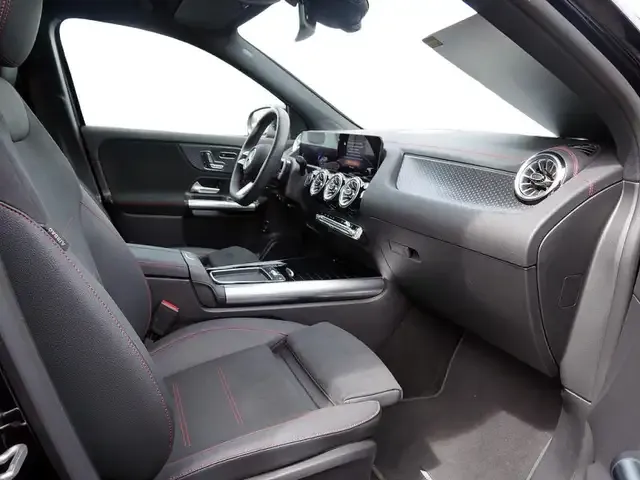 Mercedes-Benz EQA 300