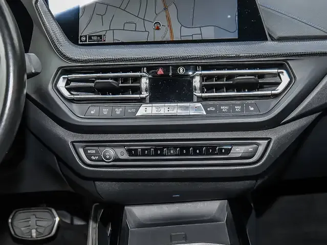 BMW 235