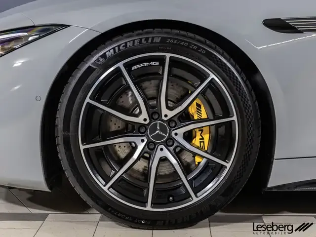 Mercedes-Benz SL 63 AMG