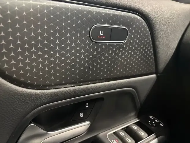 Mercedes-Benz GLA 220