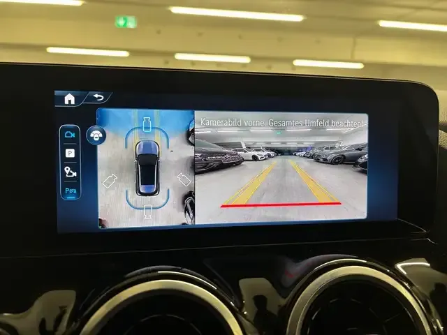 Mercedes-Benz GLA 220