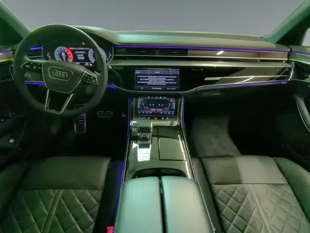 Audi S8