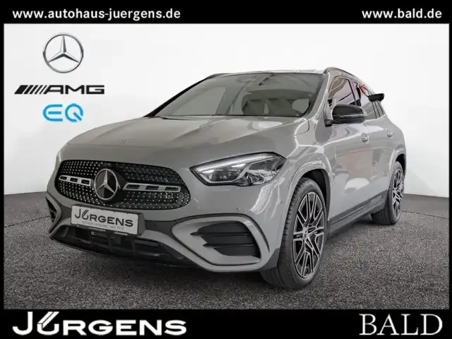 Mercedes-Benz GLA 220