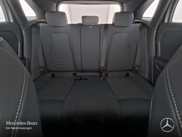 Mercedes-Benz GLA 220
