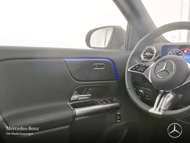 Mercedes-Benz GLA 220